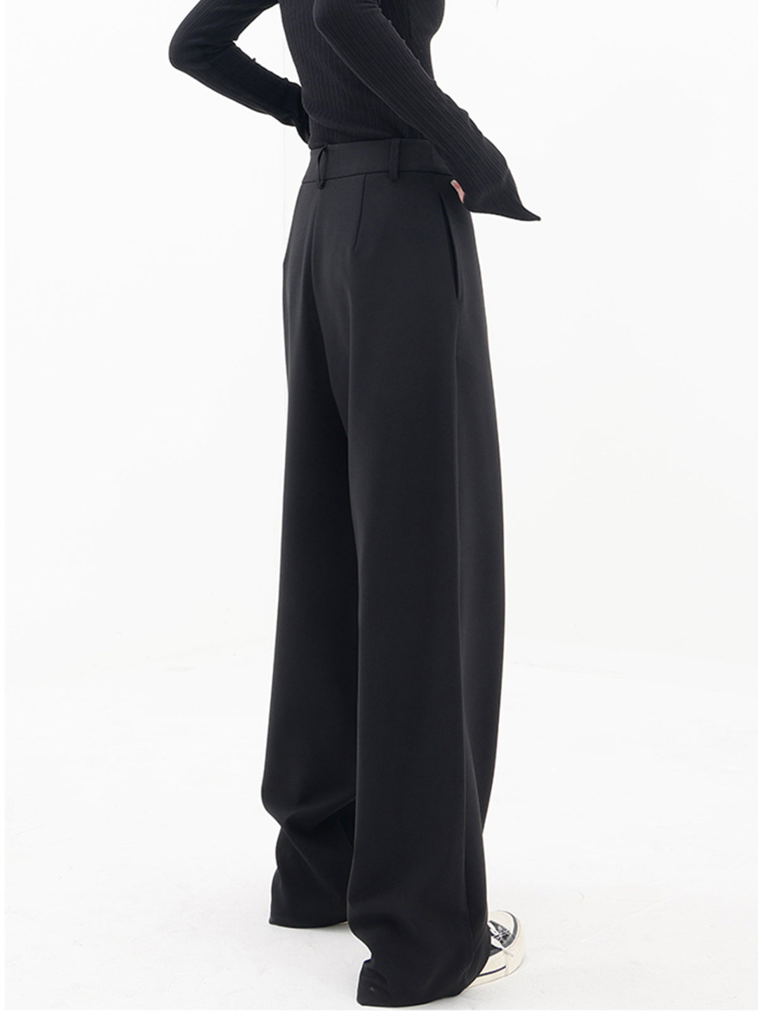 Pantalones Cómodos y Amplios