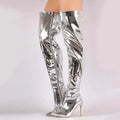 Tacones altos con efecto espejo