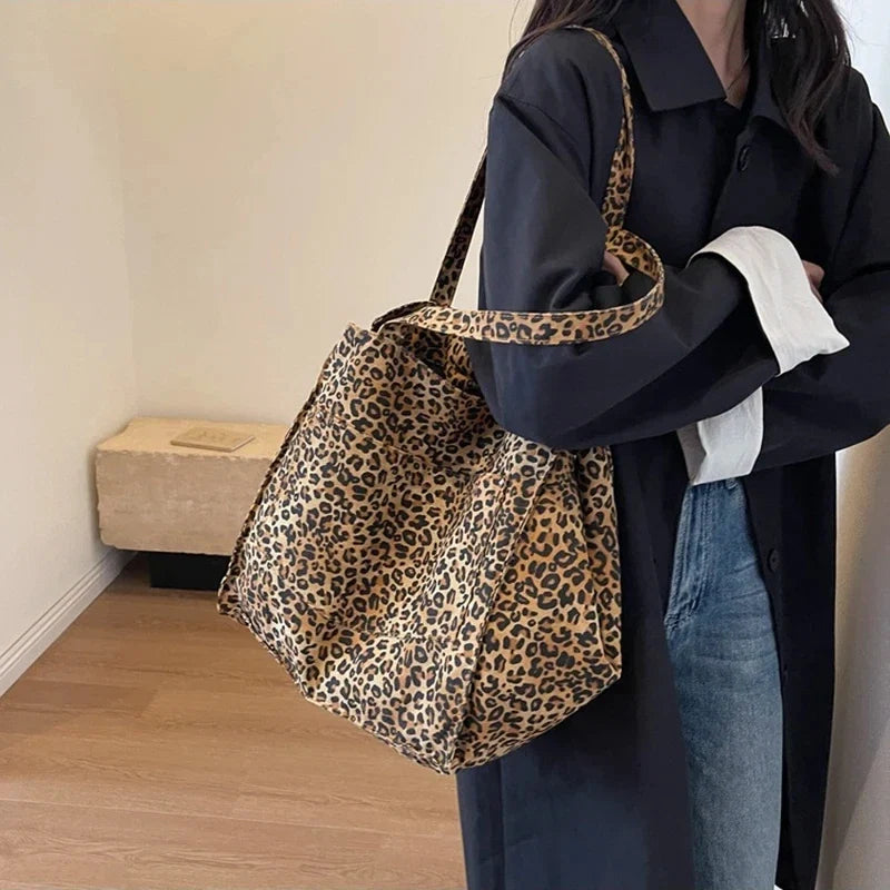 Bolso con estampado de leopardo