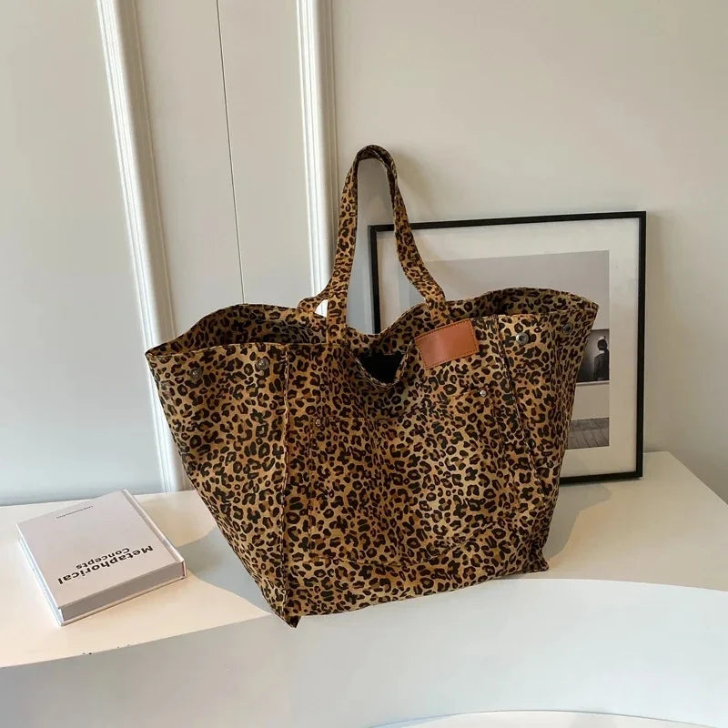 Bolso con estampado de leopardo