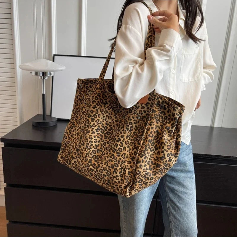 Bolso con estampado de leopardo