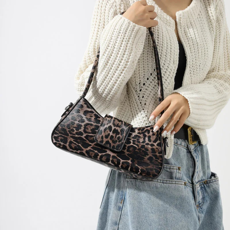 Bolso de hombro con estampado de leopardo
